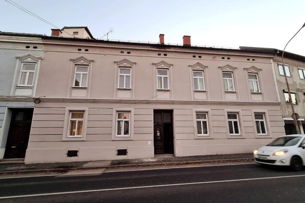 Oldie Goldie Apartment Maribor Exterior photo